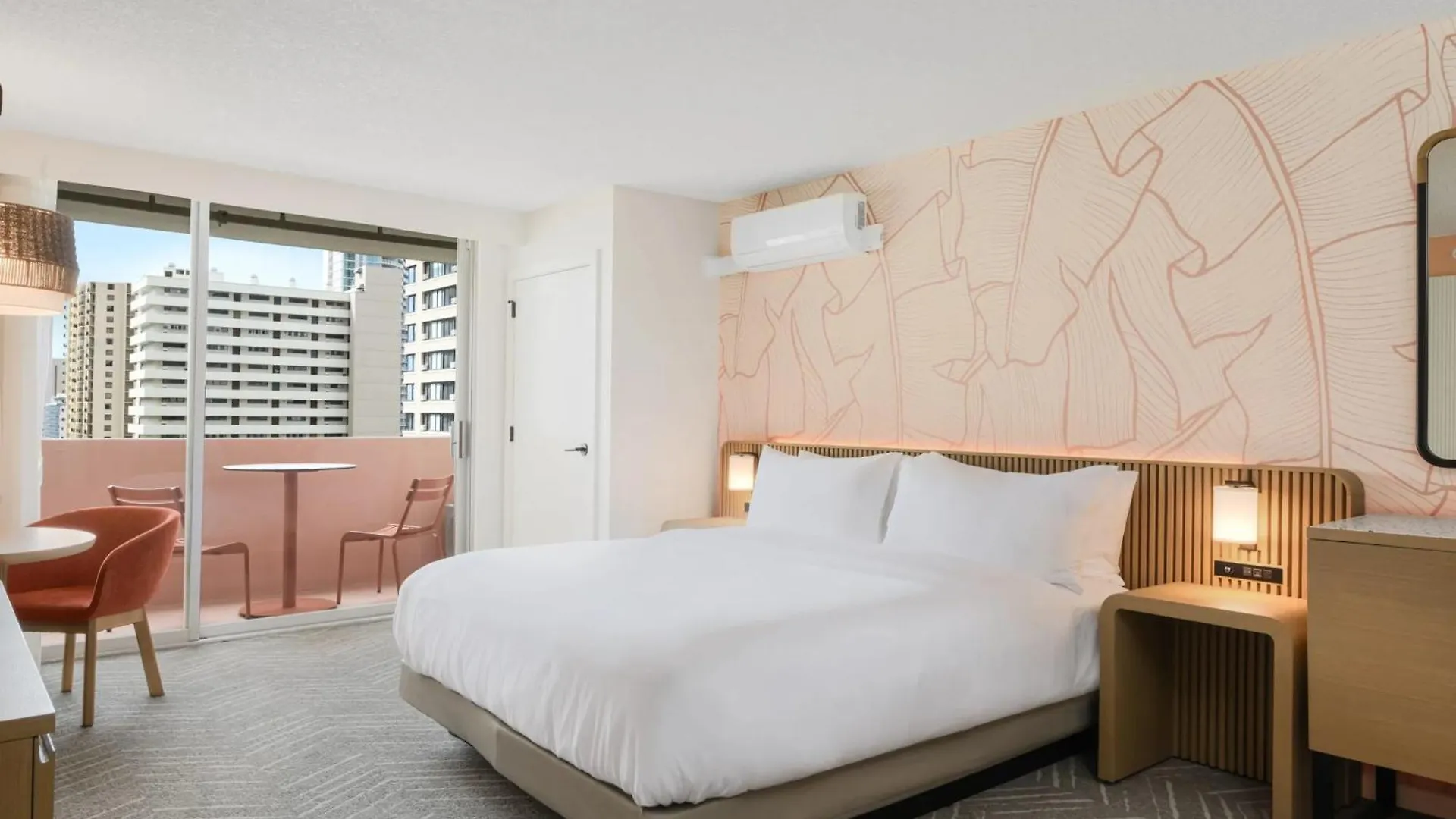 Romer Waikiki At The Ambassador Honolulu 4*,